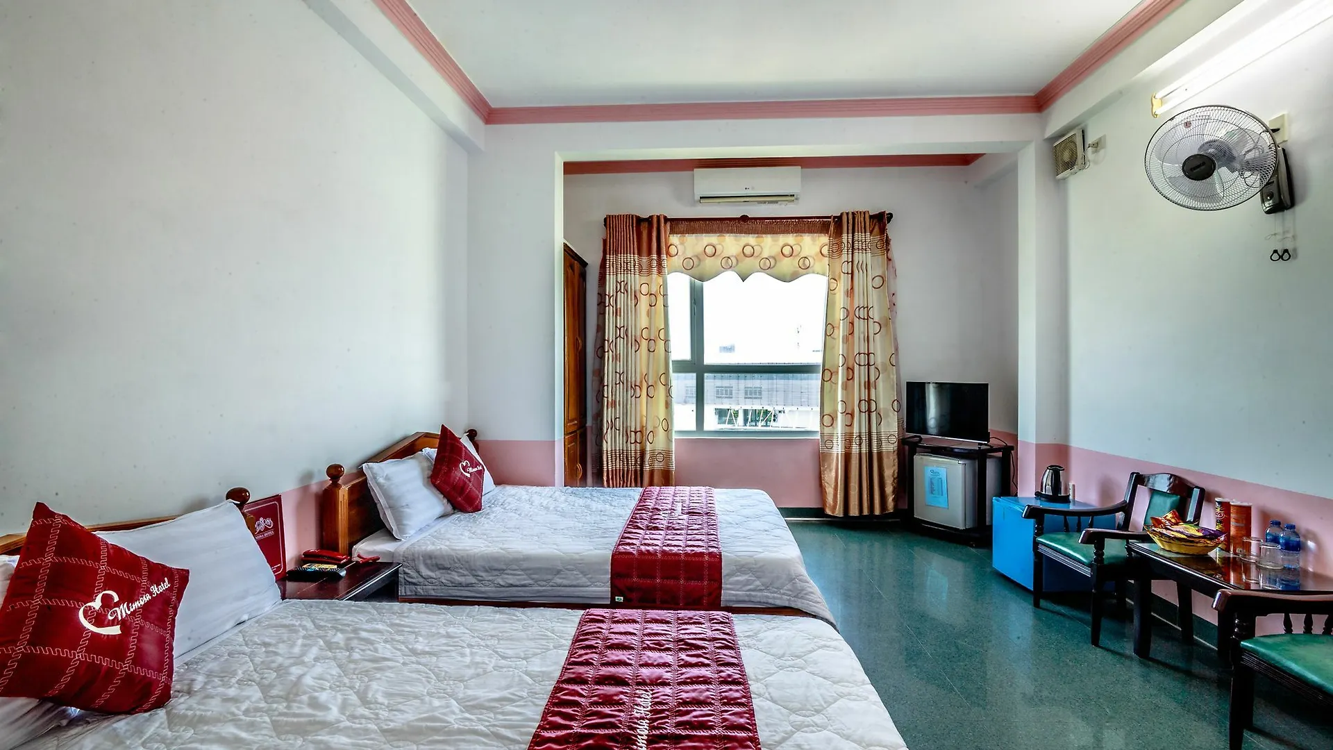 ***  Oyo 280 Mimosa Hotel Danang Near Da Nang General Hospital Vietnam
